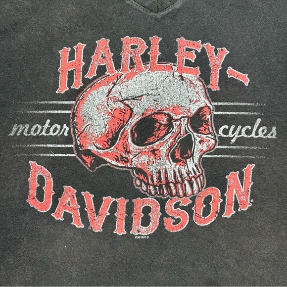 Harley Davidson Shirt Mens 2XL Motorcyles Skull HD Riding Gear Casual Vneck Tee - Picture 3 of 6